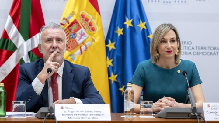Euskadi planta cara al Gobierno central por la cogestión de los aeropuertos vascos