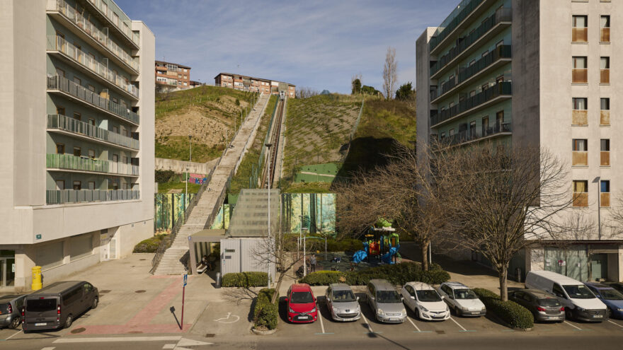 Leioa habilita un autobús gratuito entre Txorierri y Lamiako por la avería del ascensor