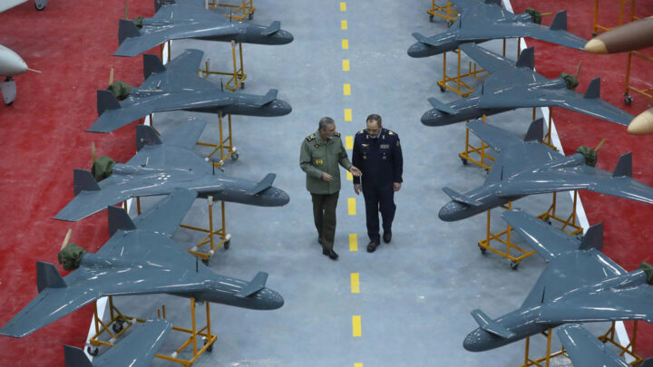 El absurdo de la defensa: Billones para la guerra y «migajas» para el planeta