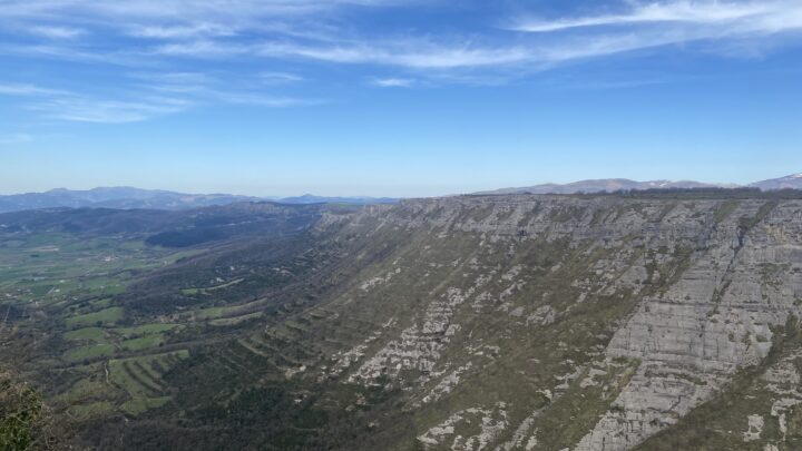Panorámica de altura en el Salto del Nervión