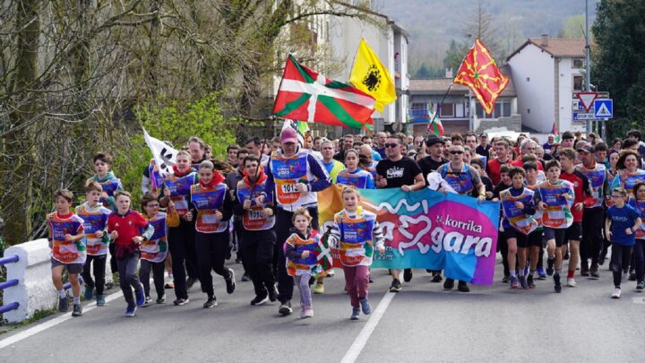 La 24. Korrika llega a Bizkaia: «Gure helburua Korrikarik jendetsuena izatea da»
