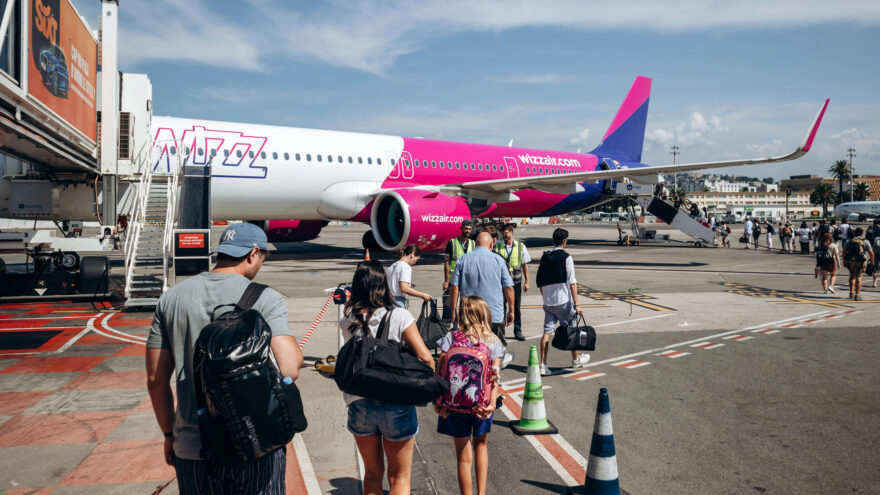 ¿Vas a facturar maleta esta Semana Santa en Loiu? Mejor llévate bolso de mano