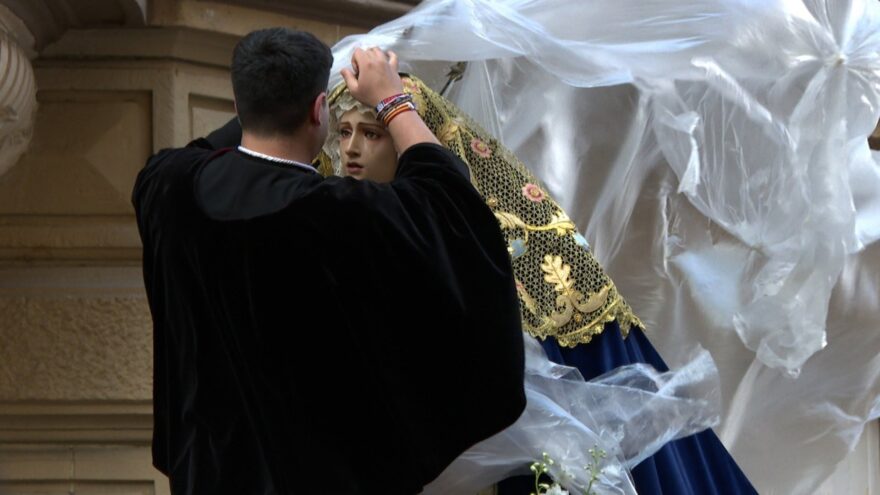 La Semana Santa de Bilbao cierra con 4.350 cofrades y más público pese a la lluvia