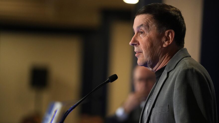 Otegi reivindica los «pactos de Estado a la vasca» para una Euskal Herria más competitiva