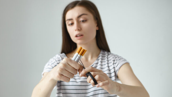 Alternativas reales para dejar de fumar: la farmacia como aliada frente al vapeo