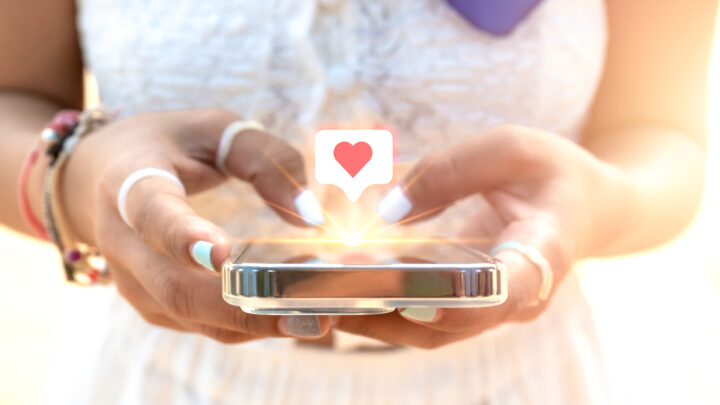 La dictadura del ‘like’: ¿Por qué buscamos validación en una pantalla?