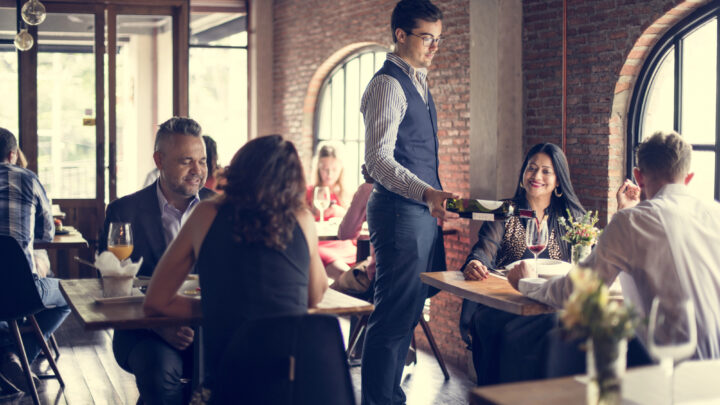 ¿Tienen ustedes reserva?