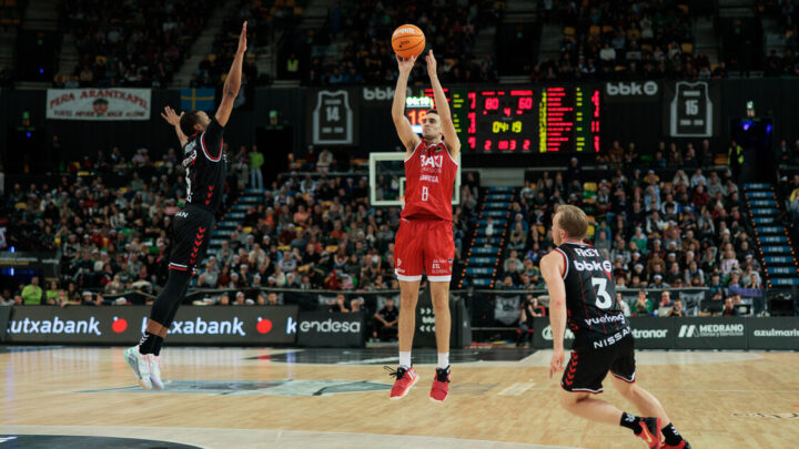 El Bilbao Basket recibe al BAXI Manresa con la baja de Hilliard y la obligación de ganar para seguir mirando al play-off