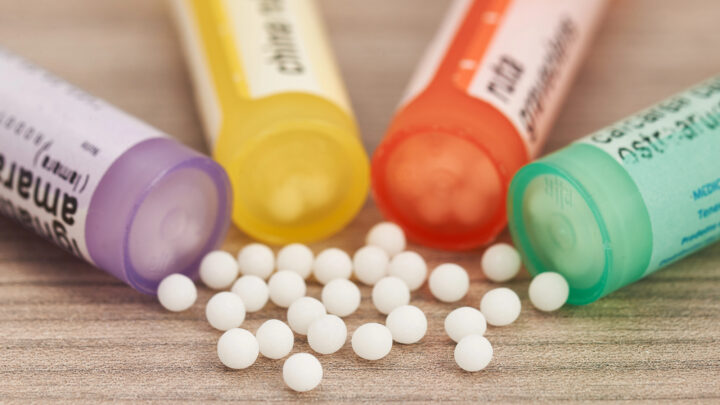 Ni útil, ni ético, «no sirve para nada»: Borja García de Vicuña sobre la homeopatía tras el comunicado oficial