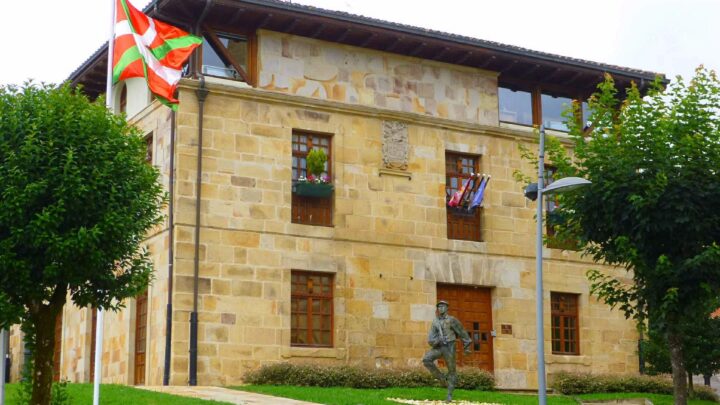 Ayuntamiento de Iurreta condena los actos vandálicos ocurridos el fin de semana en Maiztegi Herri Eskola