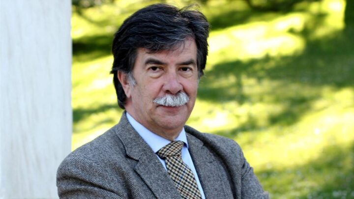 Javier Urra: «La familia es el lugar que nos da seguridad y equilibrio»