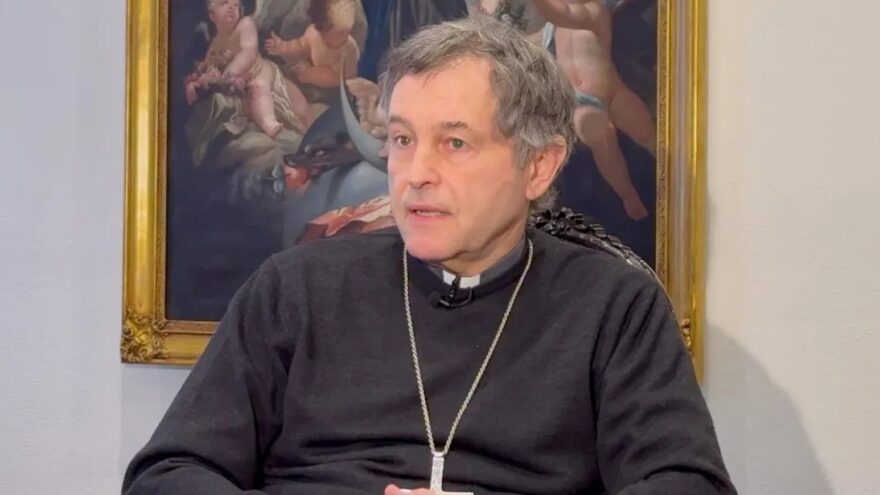El obispo de Bilbao Joseba Segura sobre la prioridad nacional: la Iglesia «nunca aceptará» una jerarquía de derechos