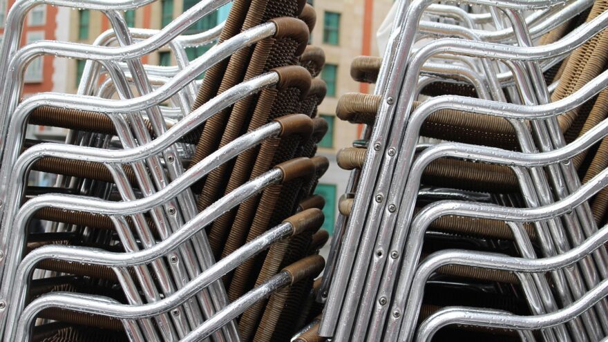 Etxebarri cambia su normativa hostelera: terrazas desde las 8:00 y nuevos limitadores de ruido