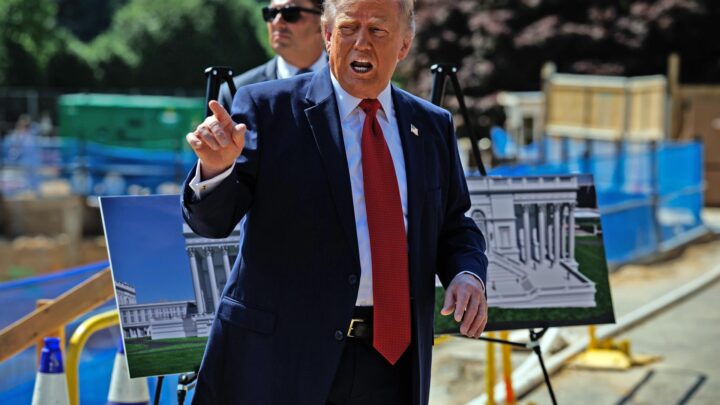 «Trump amenaza los lunes y pacta los viernes»