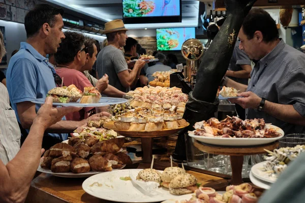 Los pintxos se consolidan como uno de los mayores reclamos turísticos de Euskadi