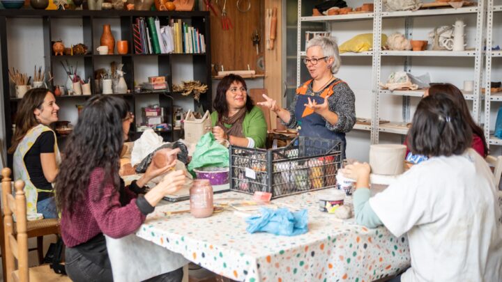 Buztinola: manos en el barro y corazón abierto en Areatza