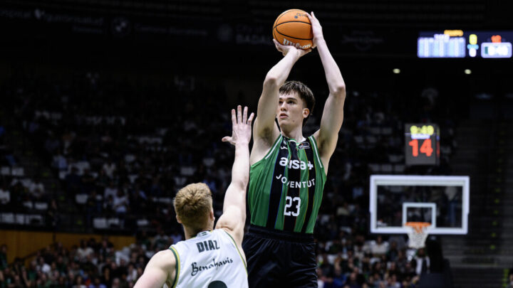 El Bilbao Basket, pendiente de 20 minutos decisivos en Badalona