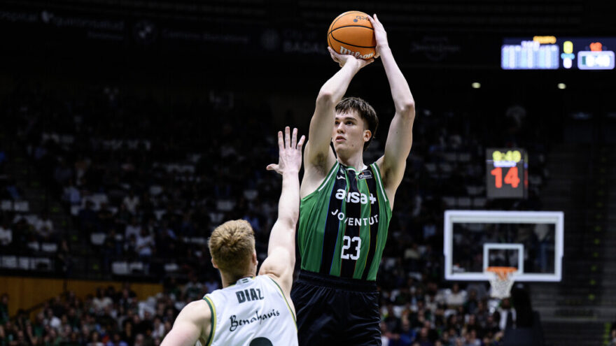El Bilbao Basket, pendiente de 20 minutos decisivos en Badalona