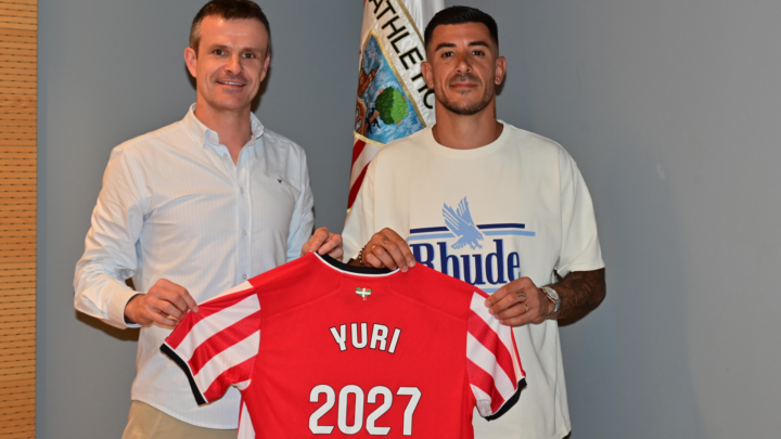 Yuri Berchiche amplía su contrato con el Athletic Club hasta 2027