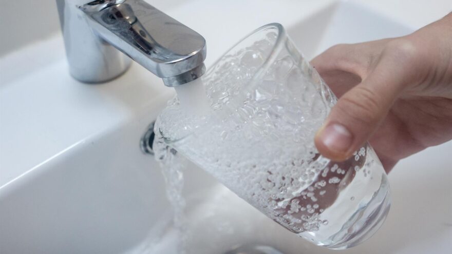 Corte de agua en el barrio de Zurbaranbarri