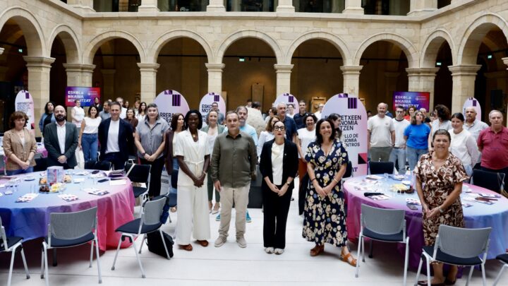 El Gobierno Vasco acoge a más de 100 agentes para enfrentar la segregación escolares