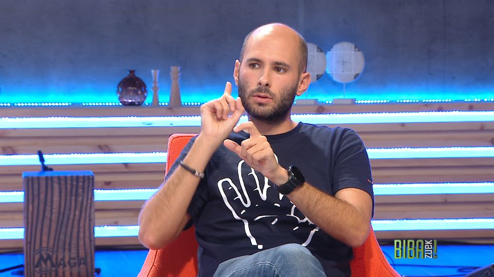 Aitor Bedialauneta, Presidente de Euskal Gorrak: «Queremos normalizar la lengua de signos en la sociedad»
