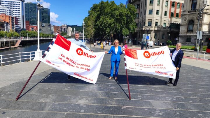 Bandera de Bilbao vuelve con traineras contrarreloj