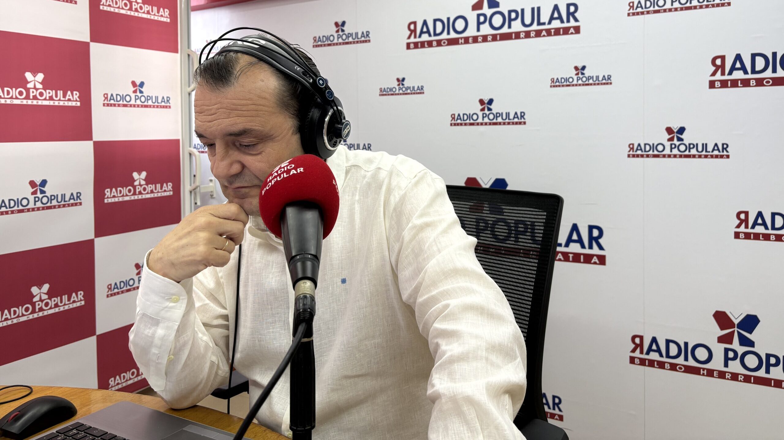 Ahora el que escucha soy yo