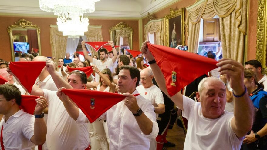 El lehendakari: «Es un honor estar en los Sanfermines, la fiesta de Euskal Herria con mayor proyección»