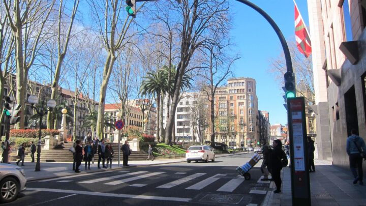 La confianza de hogares vascos se mantiene en valores negativos