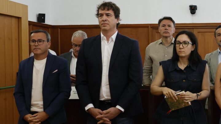 Condenan al hermano de Pedro Sánchez a nueve años de inhabilitación por prevaricación