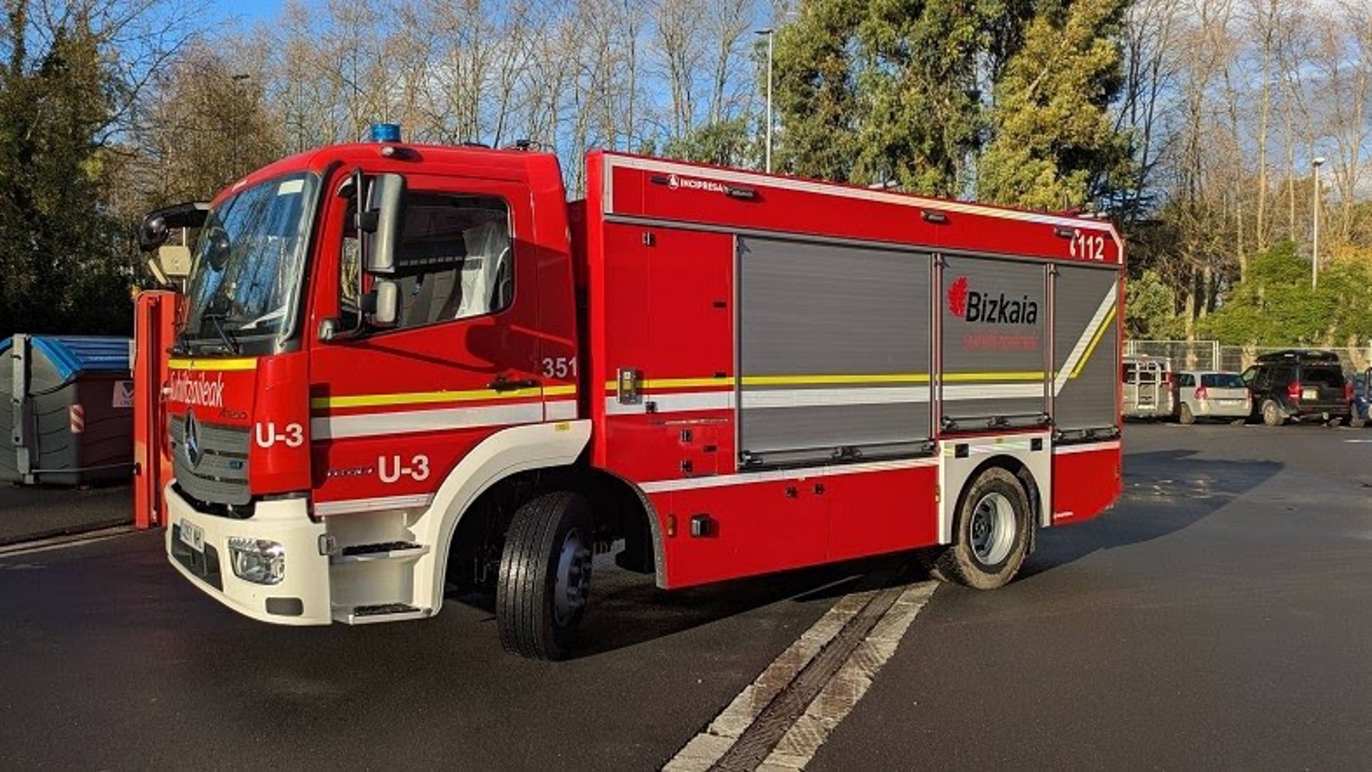 Extinguido el incendio de Derio, que se había reactivado durante el martes