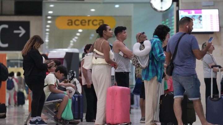 Etxanobe apela a la cooperación en la tradicional recepción por San Ignacio