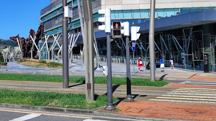 ¿Tenemos la costumbre en Bilbao de cruzar en rojo?