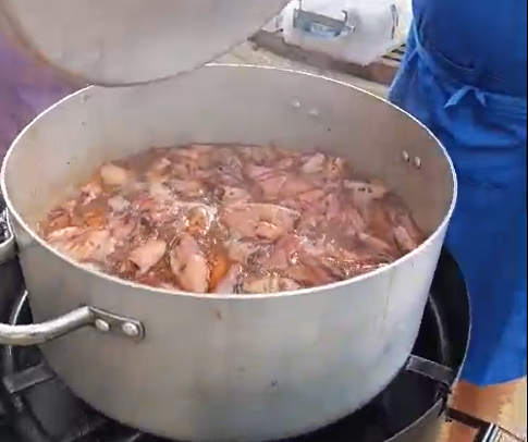 Noches de pesca para conquistar el concurso de txipirones de Aste Nagusia