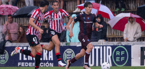 Lucas Sarasketa traspasado al Bilbao Athletic y Elijah Gift cedido a la SD Eibar