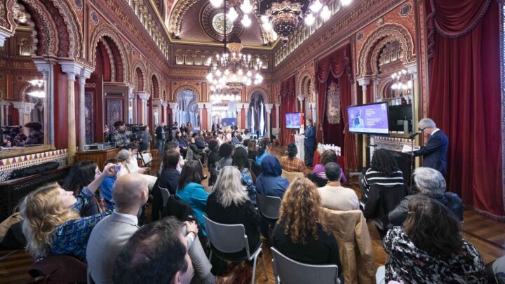 Bilbao abre la convocatoria para reconocer a mujeres migradas de la ciudad