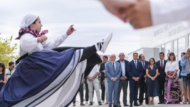 Euskadi amplía el concepto de diáspora para conectar con las nuevas generaciones en el exterior