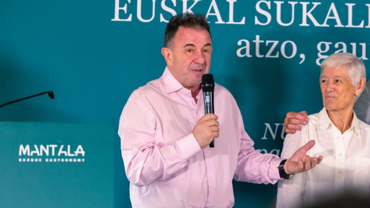 Imanol Zubelzu: «La revolución de la cocina vasca no fue solo técnica, preocupó e involucró a toda la sociedad»