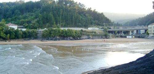 Fallece un hombre en playa de Laidatxu en Mundaka
