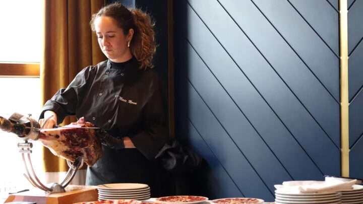 El secreto para cortar bien un jamón: “Lo más importante es saber su anatomía”