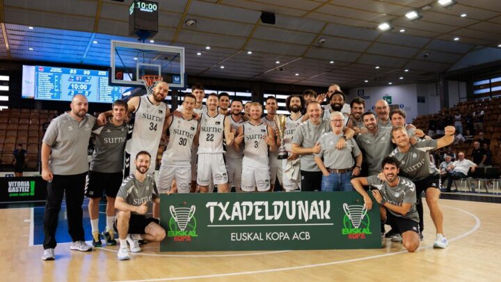 Surne Bilbao brilla para lograr la Euskalkopa en Vitoria
