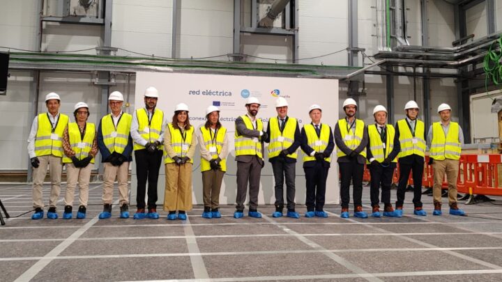 La interconexión eléctrica con Francia alcanza el 70% de ejecución
