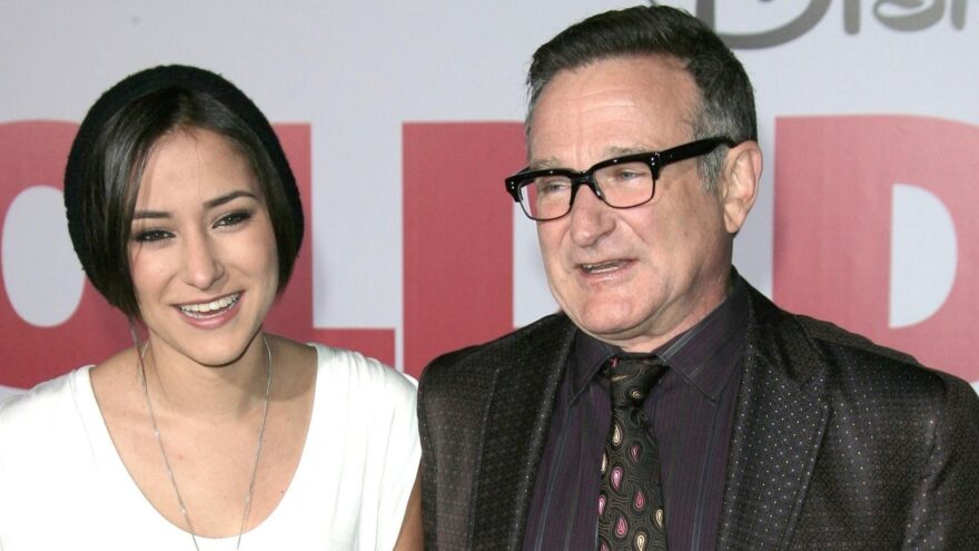 La hija de Robin Williams denuncia los ‘deepfakes’ hechos con IA de su padre: «Tened un poco de vergüenza»