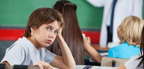 Pantallas y ultraprocesados se asocian con criterios de posible TDAH en la infancia