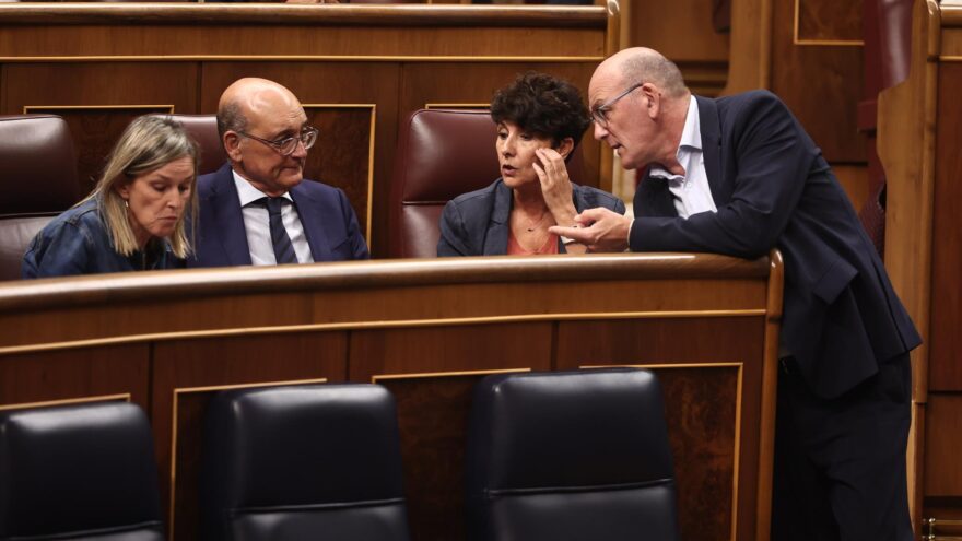 El PNV solamente apoyará uno de los dos decretos de vivienda