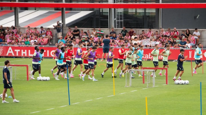 El Athletic entrenará a puerta abierta el martes en Lezama