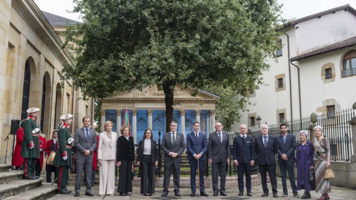 Gernika homenajea al primer Gobierno Vasco 90 años después