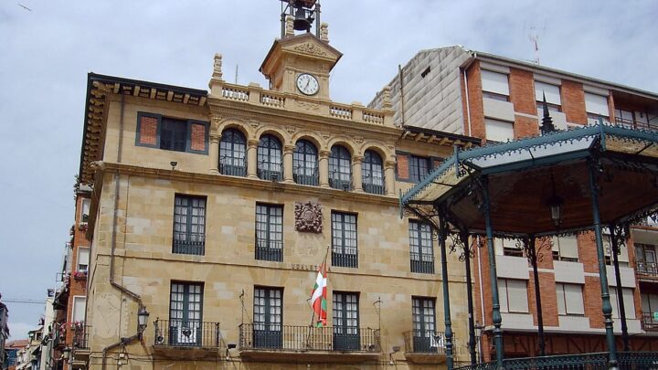 Bermeo ofrece ayudas para estudiar euskera y sacar el carné en euskera