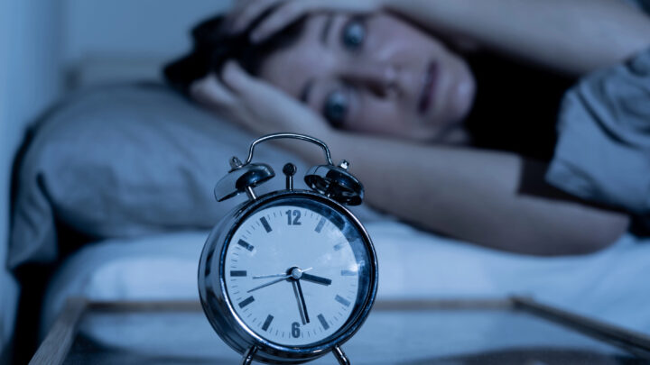 El insomnio grave tiene un coste invisible: 43.000 euros al año por persona